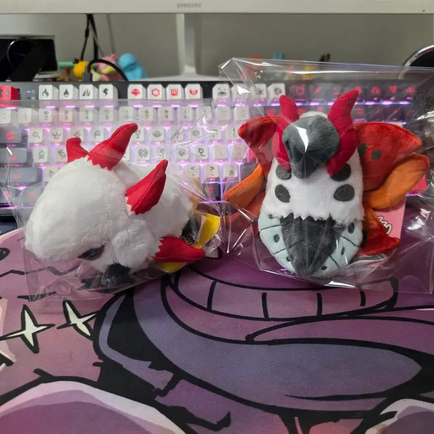 [BUNJANG] Pokemon Fit Volcarona &amp; Fomantis Plush Set / (새상품/일괄) 포켓몬 fit 활화르바, 불카모스 봉제인형