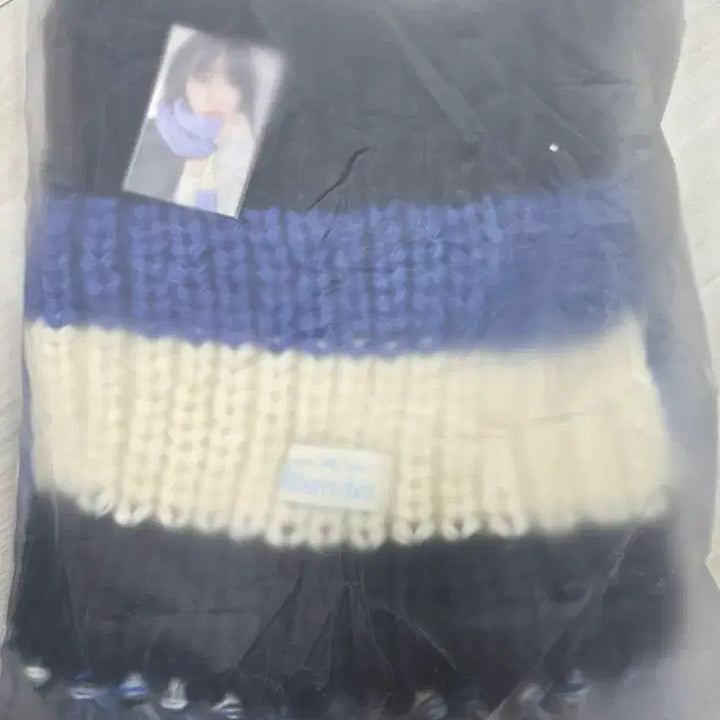 [BUNJANG] LE SSERAFIM Sakura KKUROCHET Muffler / 르세라핌 사쿠라의 &