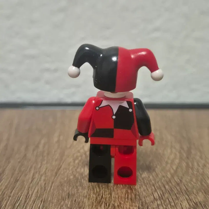 [BUNJANG] LEGO Harley Quinn Minifigure / 레고 할리퀸 미니피규어