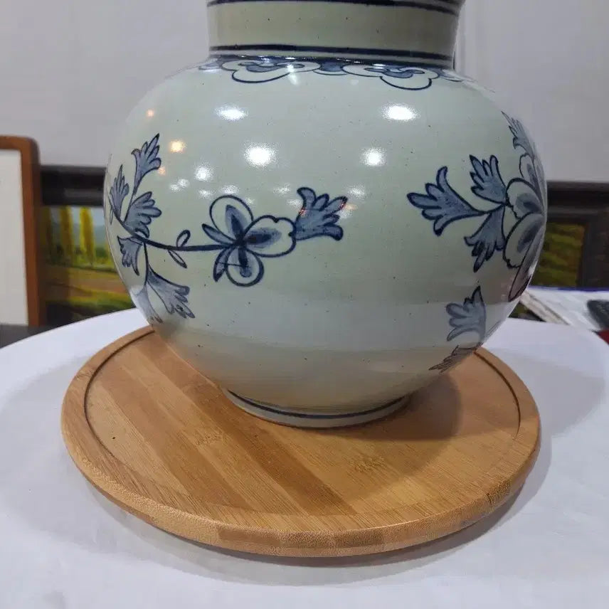 [BUNJANG] Joseon Dynasty Blue and White Porcelain Peony Moon Jar / 청화백자목단호