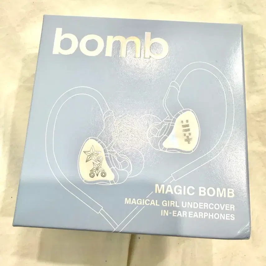 [BUNJANG] ILLIT Bomb In-ear Earphones / 아일릿 인이어