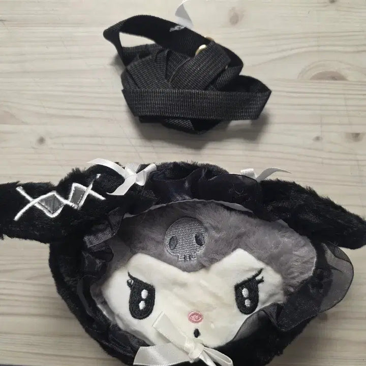 [BUNJANG] Sanrio Kuromi Face Plush Pouch / (급해서싸게)<새상품>산리오 쿠로미 얼굴모양 봉제 인형 파우치