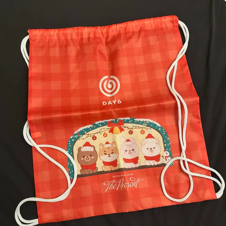[BUNJANG] Day6 Christmas Concert Fanclub Gift String Bag / 데이식스 크리스마스콘 클콘 팬클럽 기프트 가방 짐색 스트링백