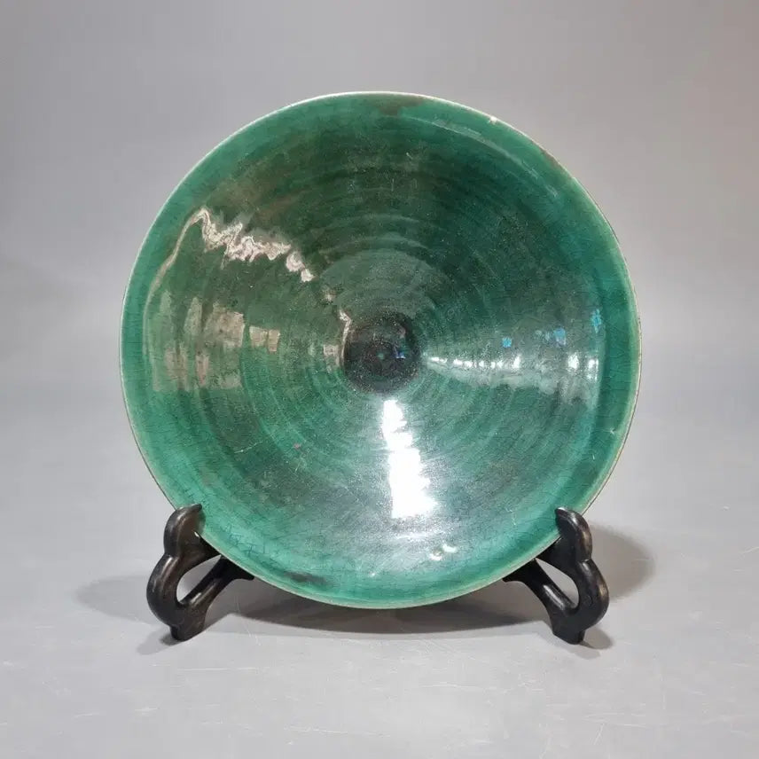 [BUNJANG] Goryeo Dynasty Celadon Green Glaze Fish and Seed Pattern Bowl / 고도자 녹유 어조문 두립완. 지름 19 높이 6