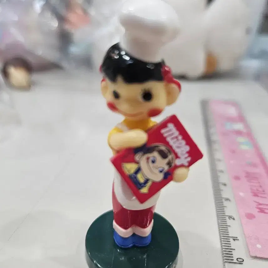 [BUNJANG] Peko-chan Classic Wobbly Head Figure / 페코짱 고전 피규어 머리 흔들피규어