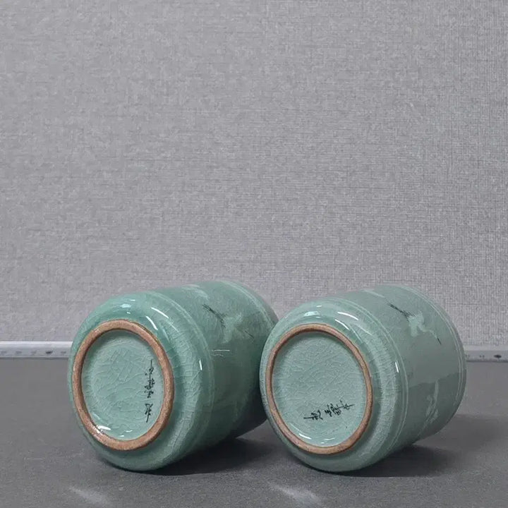 [BUNJANG] Doam Ji Sun-tak Celadon Tea Cup Set with Crane and Cloud Motif / 도암 지순탁 청자 운학문 부부 찻잔