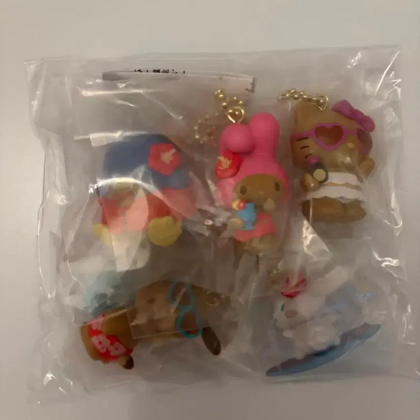 [BUNJANG] Sanrio Aloha Tanning Swing Gacha Full Set / 산리오 알로하 태닝 스윙 가챠 (풀세트)