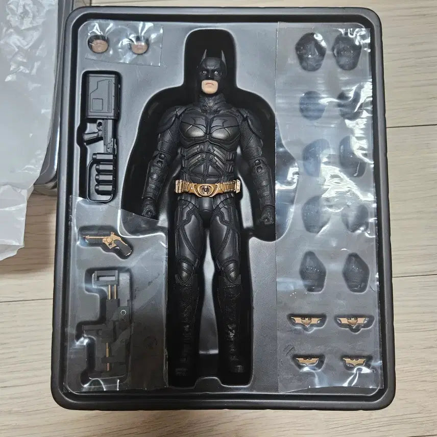 [BUNJANG] Inart Batman Dark Knight Rises + Armory Figure / 인아트 배트맨 다크나이트 판매