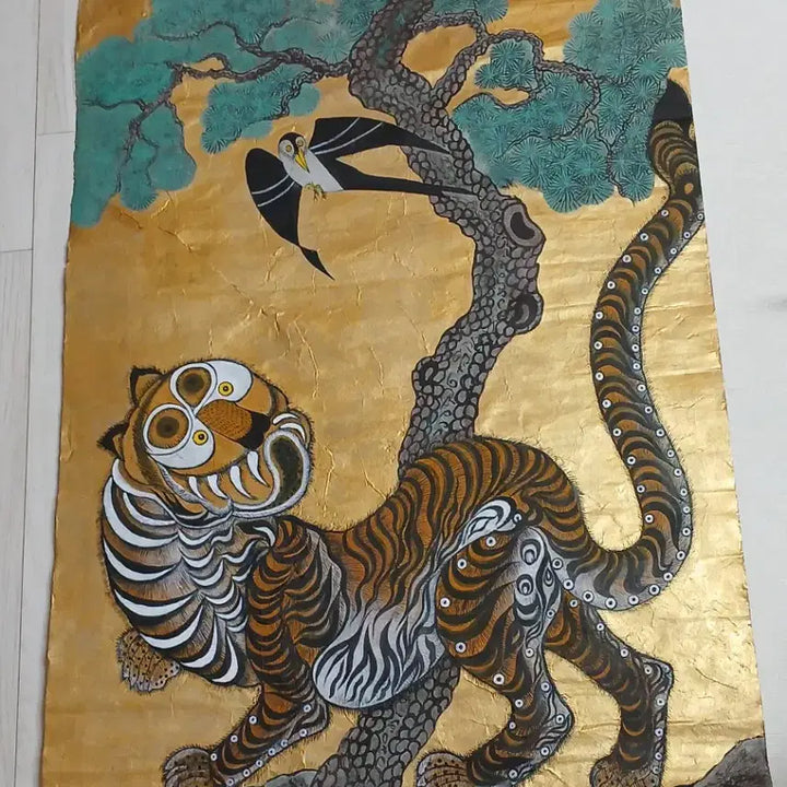 [BUNJANG] Folk Painting of Magpie and Tiger (Hojakdo) with Gold Leaf / 민화 금박 까치호랑이 (호작도)
