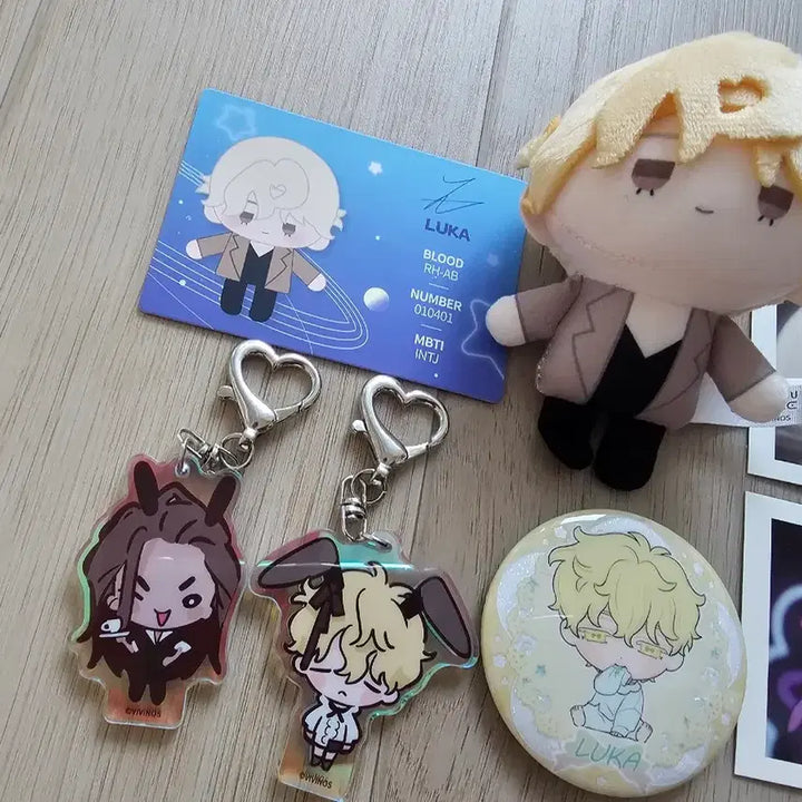 [BUNJANG] Alien Stage Luca Hyuna Bundle Set / 에일리언 스테이지 루카 현아 굿즈 일괄