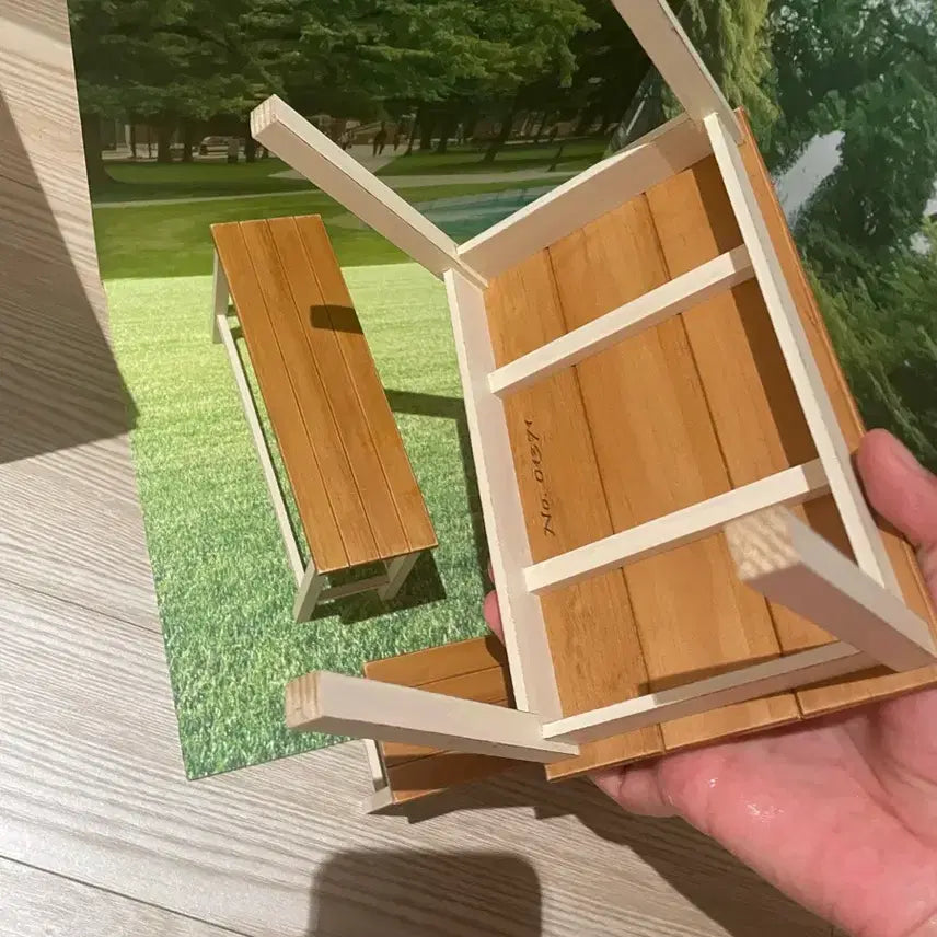 [BUNJANG] Wooden Bench and Table Set with Backdrop for Doll Room Boxes / 룸박스 벤치 및 테이블 나무 가구세트, 배경지