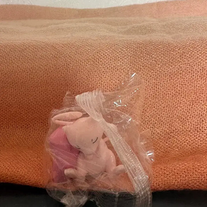 [BUNJANG] Pokemon Mew Figure / 포켓몬 음료수 뮤 피규어