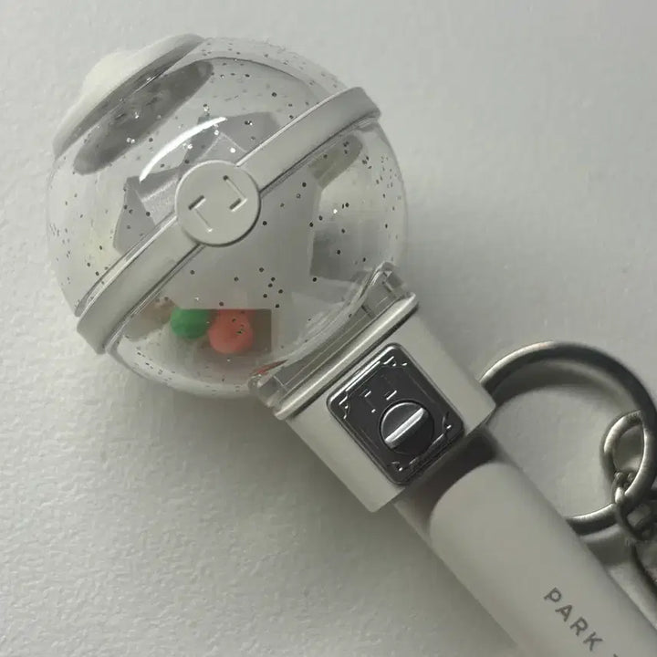[BUNJANG] Park Ji Hoon Lightstick Charm Lightstick Charm / 박지훈 응원봉 뽑봉 키링