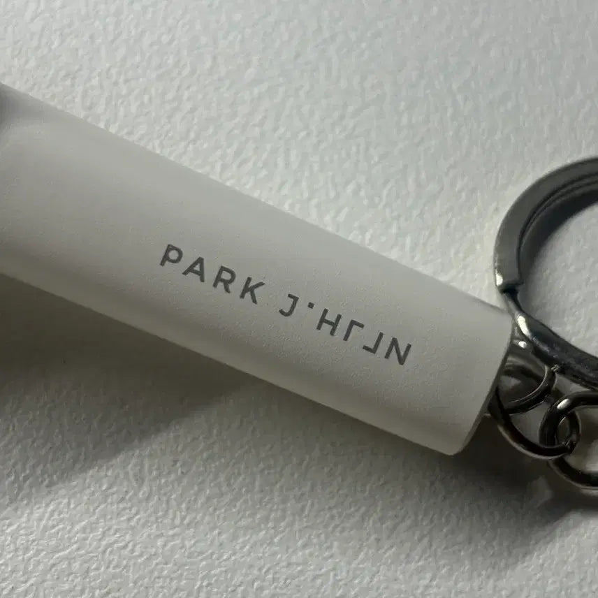 [BUNJANG] Park Ji Hoon Lightstick Charm Lightstick Charm / 박지훈 응원봉 뽑봉 키링