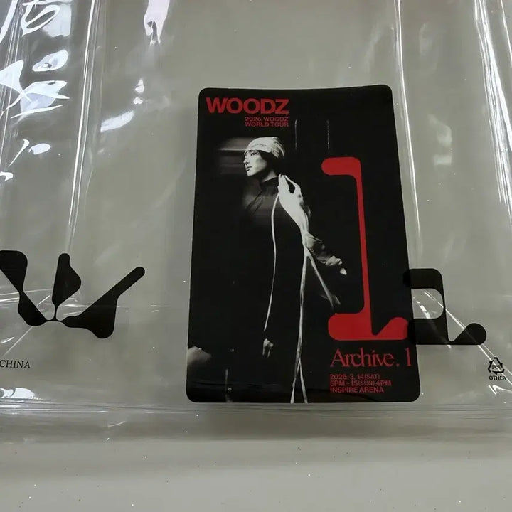 [BUNJANG] WOODZ Archive @in Concert Entrance POB Pouch &amp; Card Sticker Set / (새제품) 우즈 아카이브원 콘서트 특전 파우치