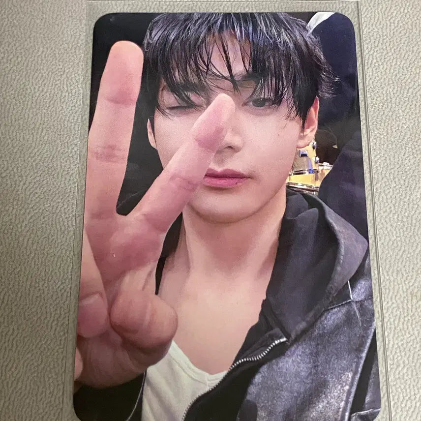 [BUNJANG] BTS V Keep Swimming Event Photocard / 방탄 BTS keep Swimming 이벤트 포카  태형, V 킵스위밍포카  양도합니다