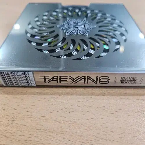[BUNJANG] BIGBANG Taeyang 1st Album Solar [Deluxe Edition] Limited Edition / 빅뱅 태양 - 1집 Solar [Deluxe Edition] 한정반