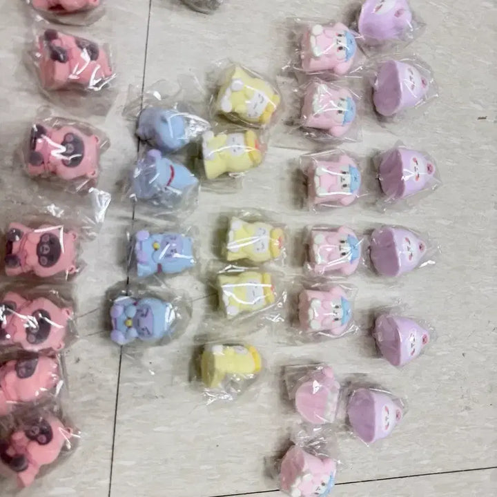 [BUNJANG] ATEEZ Seungyoon 2026 Fanmeeting ATINY VOYAGE MD Squeeze Keyring (Sealed) / 미개봉 정품 피규어 윤호 / 2026 에이티즈 팬미팅 ATINY VOYAGE 엠디 스퀴시키링