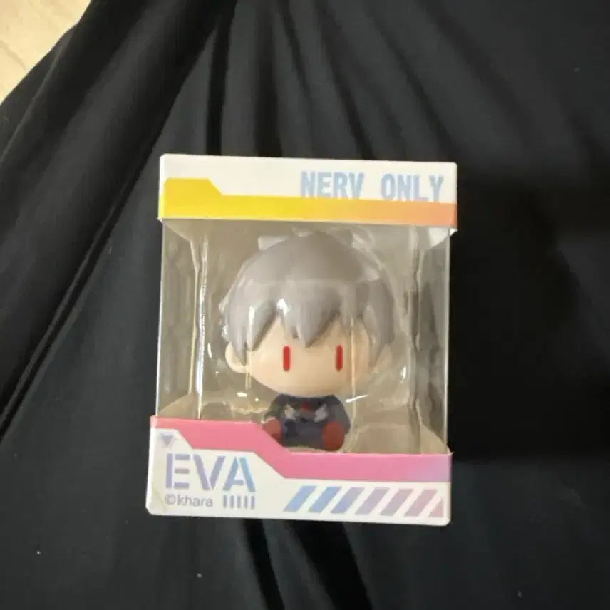 [BUNJANG] Pop Mart Evangelion Mini Figure Refrigerator Magnet Kaworu / 에반게리온 팝마트 GONG미니피규어 냉장고자석 카오루