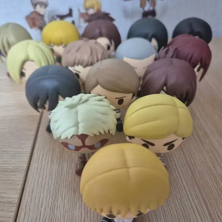 [BUNJANG] Attack on Titan Choco-Noko Figure Set (15 Pieces) / 진격의 거인 초코노코 피규어 세트 15개