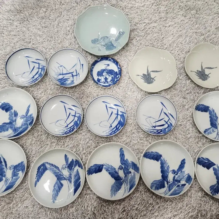 [BUNJANG] Antique Japanese Blue-and-White Porcelain Plate / 일본 오래된 옛날 골동품 민속품 청화백자 그림접시(일괄판매)