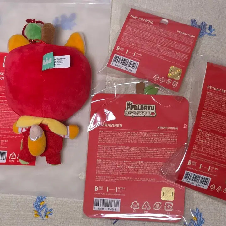 [BUNJANG] Applebutt Apple Hwangchun Plush Keychain + Mini Keychain + Keycap Keychain + Carabiner / 애뿔바투 애플 황춘 플러시키링+미니키링+키캡키링+카라비너