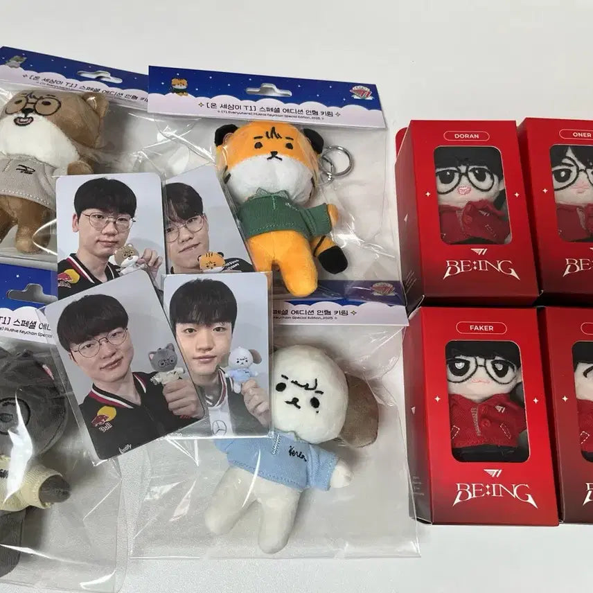 [BUNJANG] T1 OnseTTY Character Doll &amp; Keychain Bundle / 티원 인형 25 온세티 키링 일괄 판매