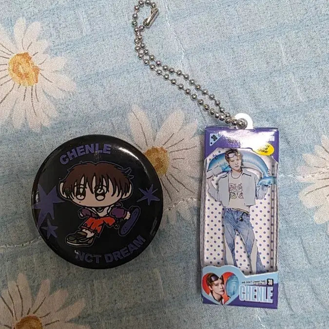 [BUNJANG] NCT Dream Chenle BTTF Miniature Keyring &amp; Pin Button Bundle Set / 엔시티드림 천러 BTTF 미니어처키링 핀버튼 일괄