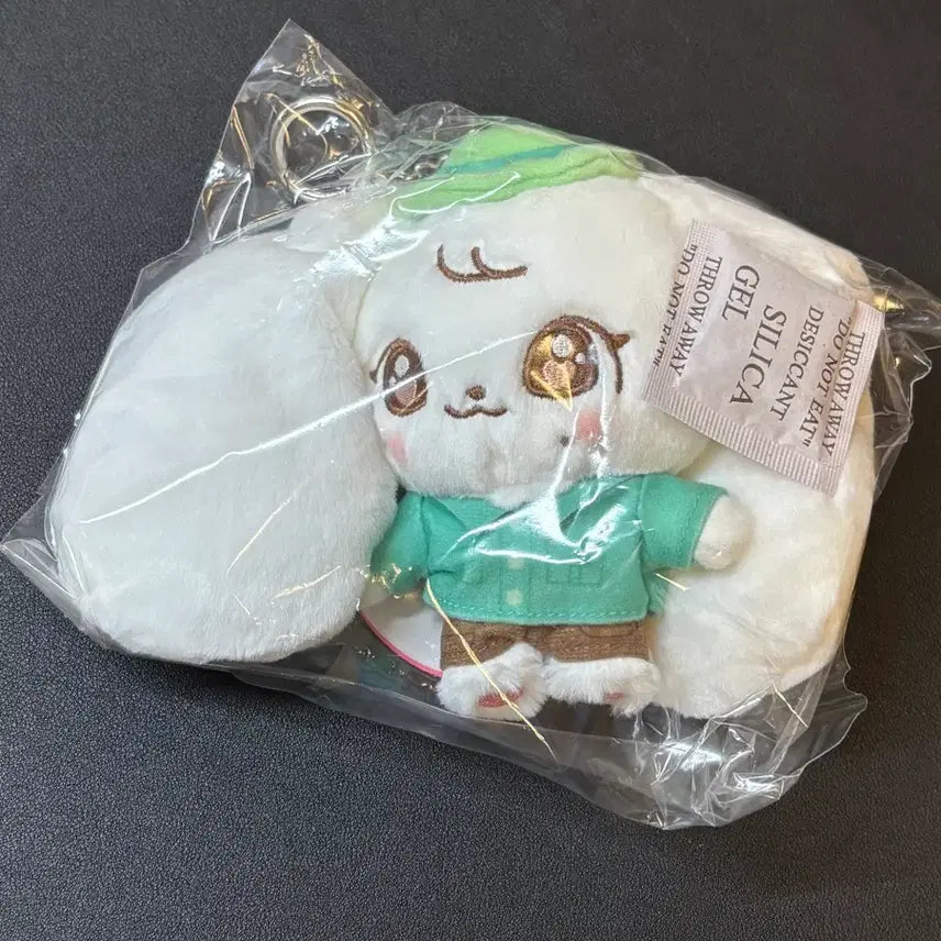 [BUNJANG] IVE Everland MiniB Cherry Keychain Jang Wonyoung Doll Lucky Draw Split Set / 아이브 에버랜드 미니브 체리 키링 장원영 인형 양도 케타포 럭드 분철 루시드드림 위드뮤