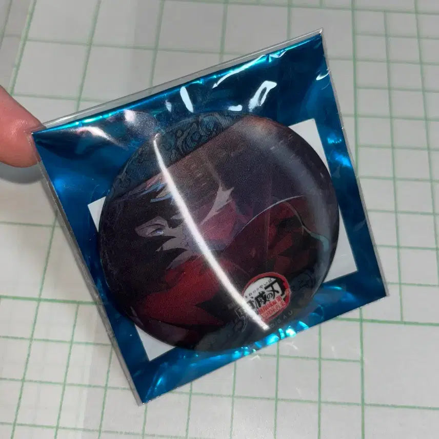 [BUNJANG] Demon Slayer Giyu Water Breathing Lenticular Animation Can Badge A / 귀멸의 칼날 기유 물의 호흡 렌티큘러 애니메이션 캔뱃지 A