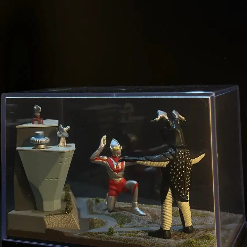 [BUNJANG] Ultraman Monster Encyclopedia Figure / 울트라맨 피규어 괴수명감