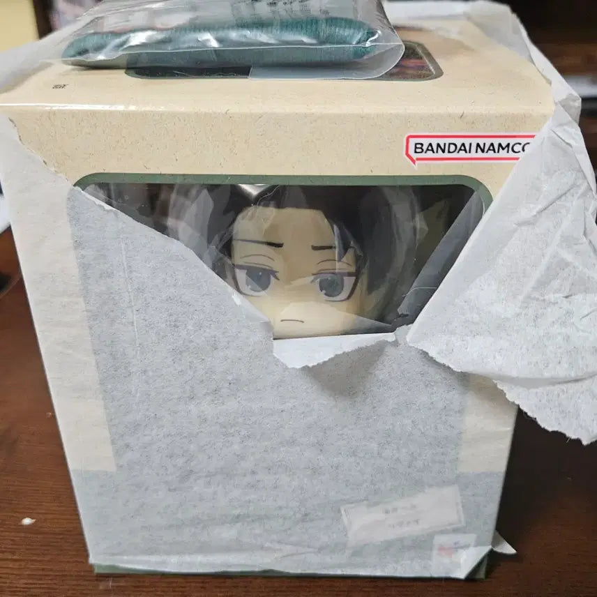 [BUNJANG] Attack on Titan Levi Ackerman Lookup Figure with Bonus / 진격의거인 리바이 아커만 룩업 피규어 판매 특전 있음