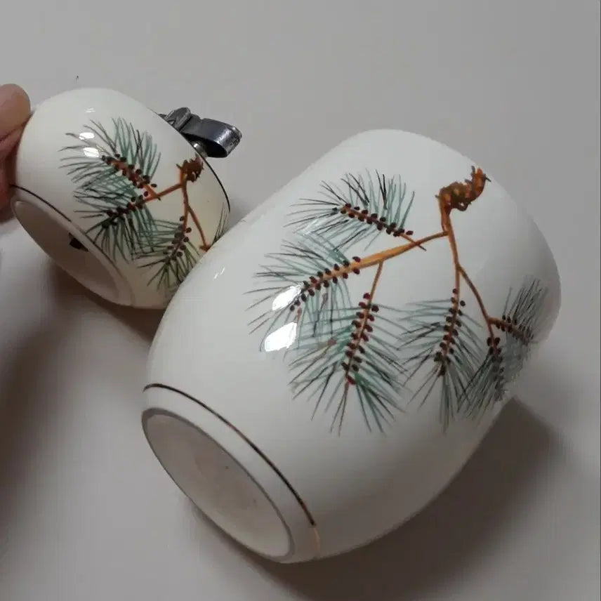 [BUNJANG] Japanese Vintage Lighter and Teacup Set with Pine Leaf Motif / 일본빈티지 라이터 찻잔 세트