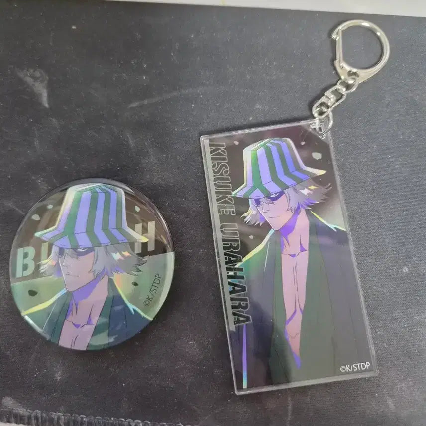 [BUNJANG] Bleach Kisuke Urahara Acrylic Keychain &amp; Can Badge Bundle Set / 블리키 우라하라 키스케 아크릴 키링 캔뱃지 일괄 판매