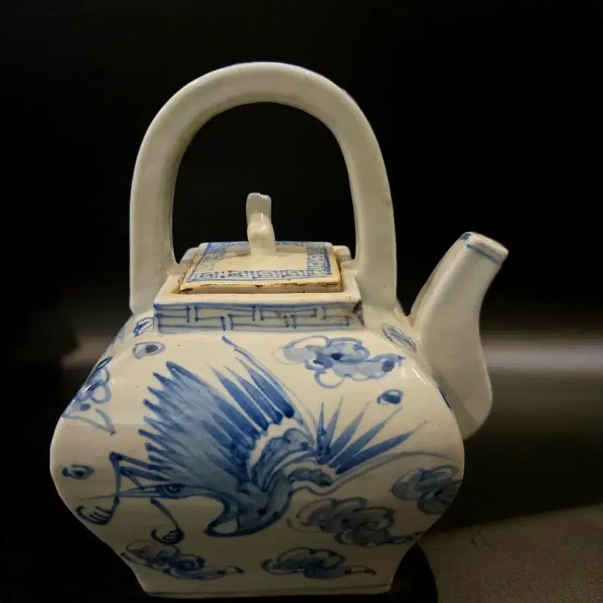 [BUNJANG] Joseon Dynasty White Porcelain Celadon Underglaze Cloud Crane Motif Square Ewer / 백자 청화 운학문 사각 주자