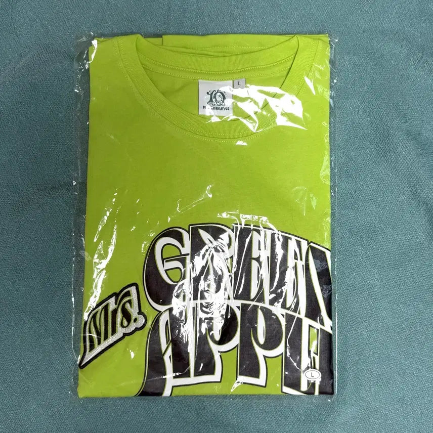 [BUNJANG] Mrs. Greenapple 2025 Summer T-Shirt (Size L) / 미세스 그린애플 2025 썸머 티셔츠 L 사이즈