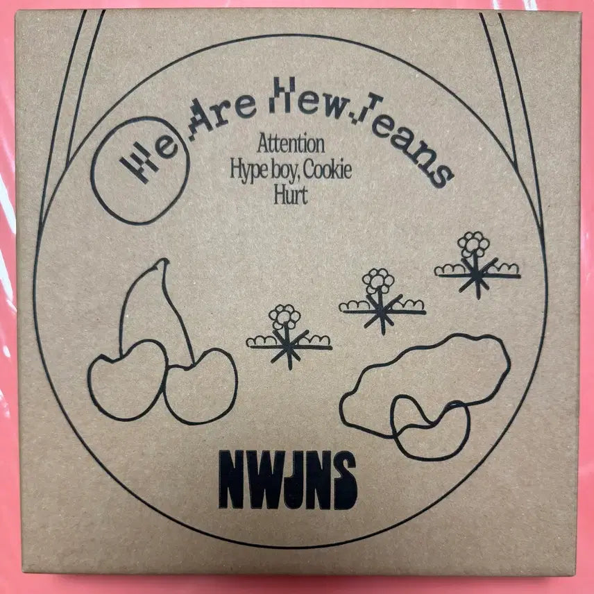 [BUNJANG] NewJeans Debut Album Limited Edition Bag / 뉴진스 데뷔 앨범 한정반