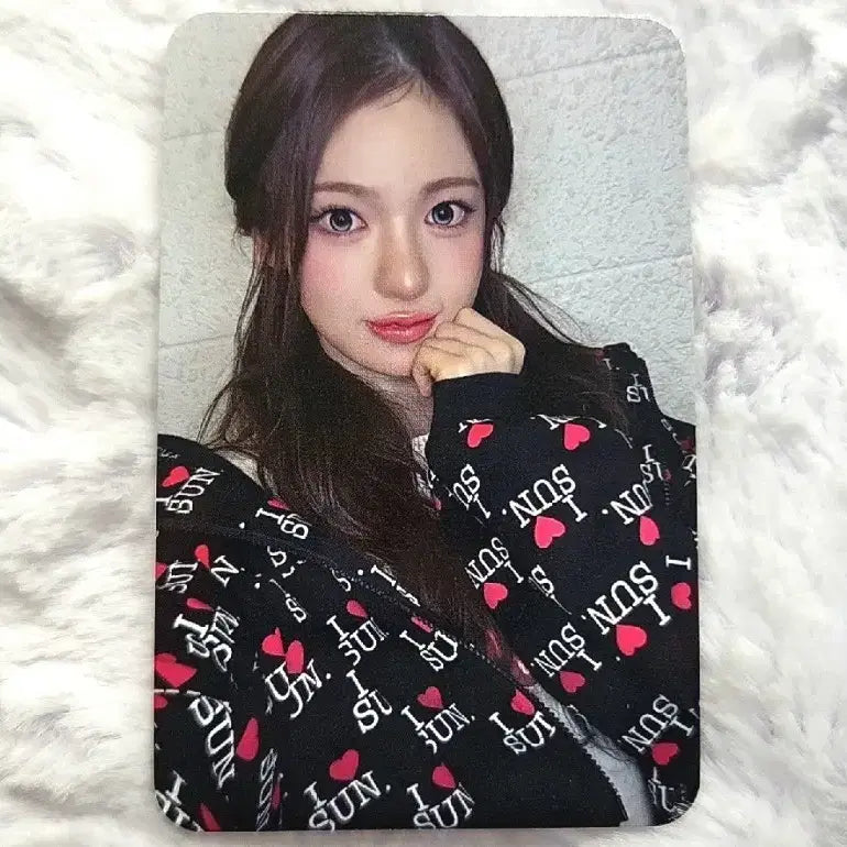 [BUNJANG] Kiiikiii Sue Music Korea Lucky Draw Photocard / 키키 kiiikiii 수이 뮤직코리아 뮤코 미공포