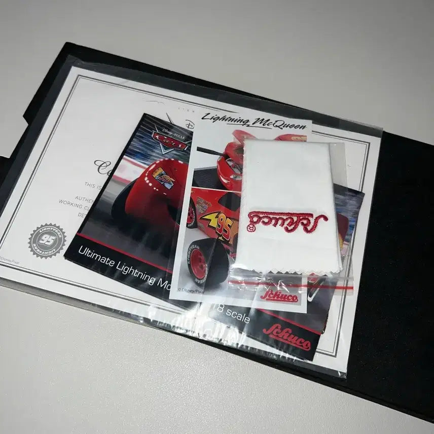 [BUNJANG] Schuco Lightning McQueen 1:18 Limited Edition Diecast / 슈코 라이트닝 맥퀸 1:18 한정판 다이캐스트 판매합니다.