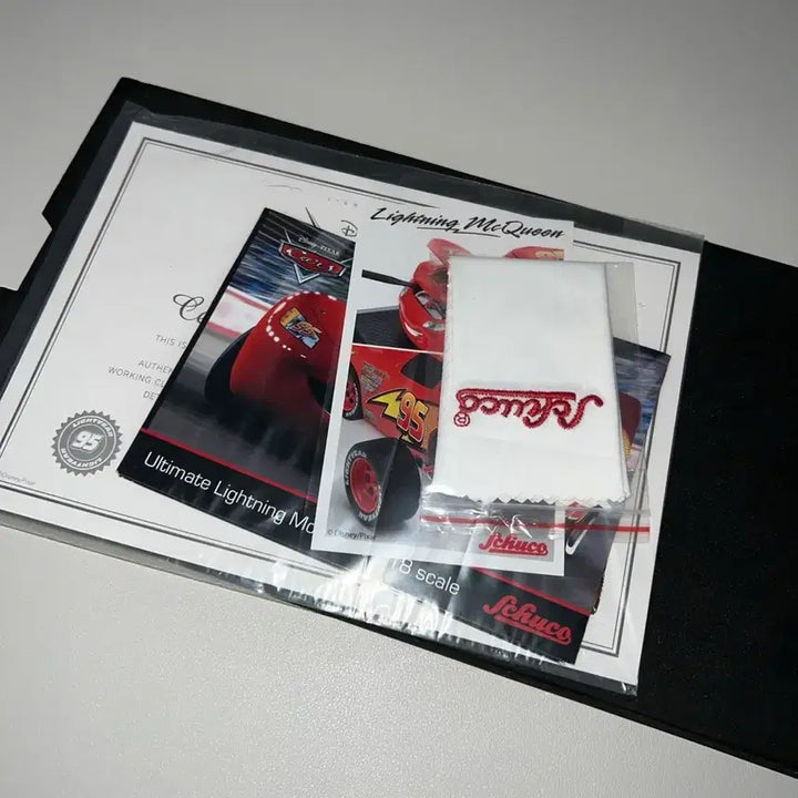 [BUNJANG] Schuco Lightning McQueen 1:18 Limited Edition Diecast / 슈코 라이트닝 맥퀸 1:18 한정판 다이캐스트 판매합니다.