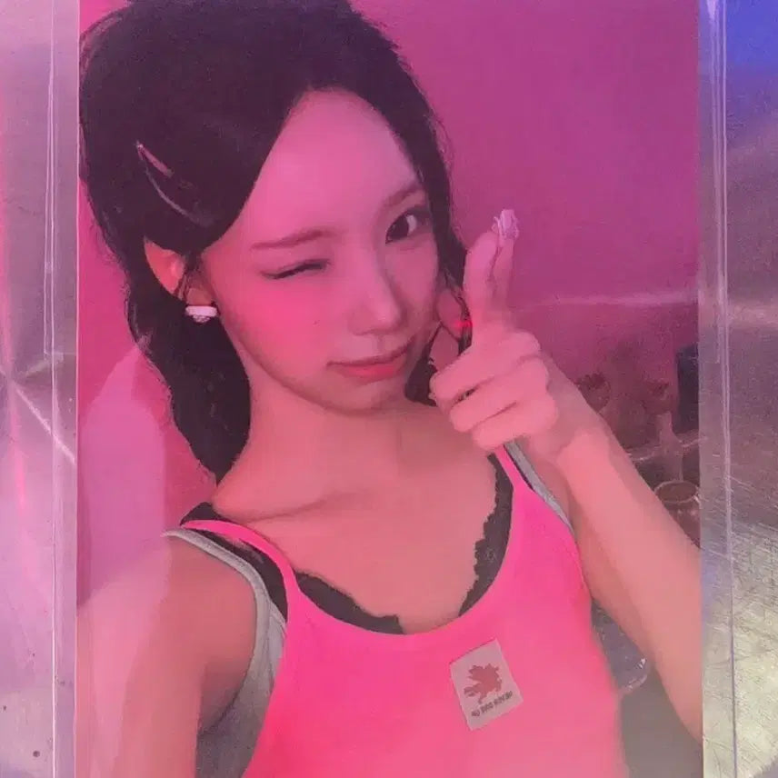 [BUNJANG] LeSserafim Wonhee Studio Photocard / 리센느 원이 공방 포카 양도