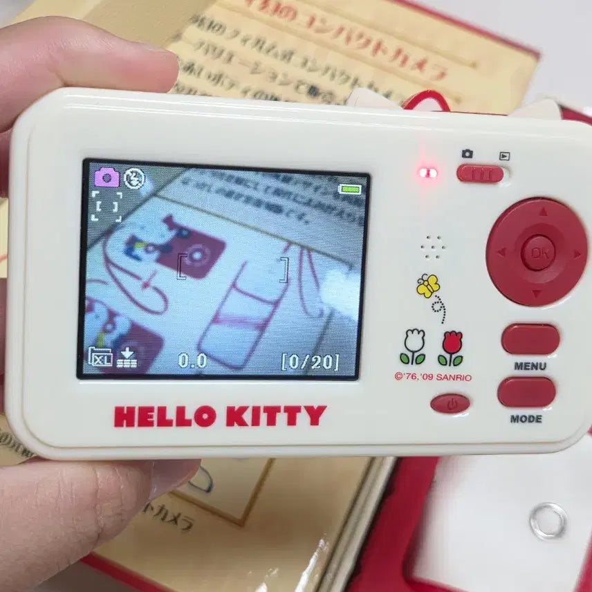 [BUNJANG] Rare 1976 Hello Kitty Calculator + 2009 Hello Kitty Digital Camera Full Set / 초레어)고전키티 디지털 카메라 키티디카 풀세트 고전키티 계산기