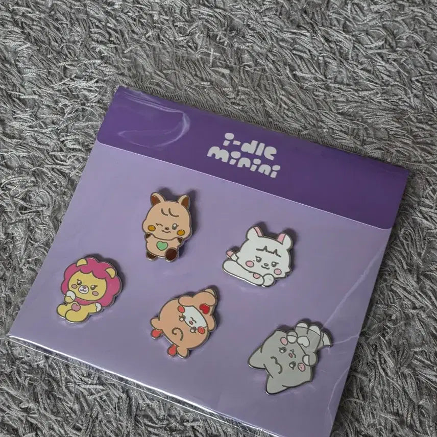 [BUNJANG]  (G)I-DLE Minini Metal Badge Set / 아이들 idle 미니니 minini 메탈 뱃지 세트