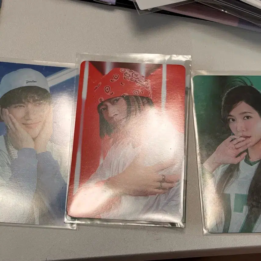 [BUNJANG] Wild Thing Triangle Bundle Set Photocards: Park Ji-hyun, Kang Dong-won, Uhm Tae-goo / 일괄) 와일드씽 트라이앵글 포카 박지현 강동원 엄태구