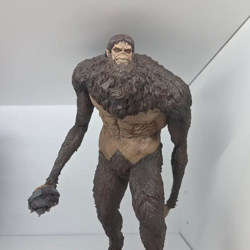 [BUNJANG] Attack on Titan Beast Titan A Prize Figure (Unsealed) / 제일복권 짐승거인 a상 피규어 개봉품