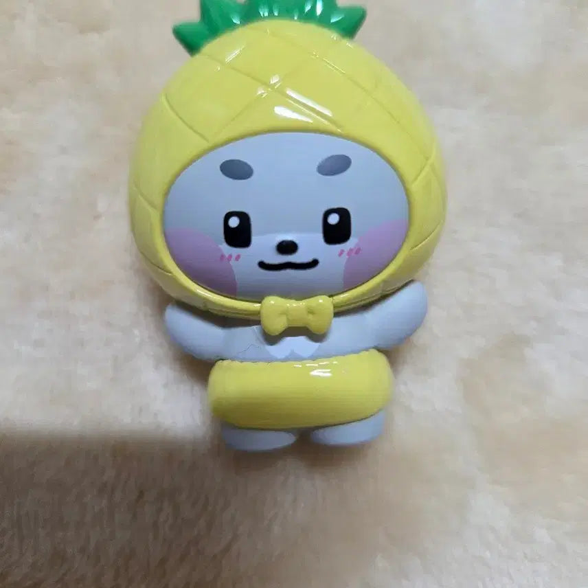 [BUNJANG] ZEROBASEONE Park Gunwook Gunini Pineapple Figure / 제로베이스원 박건욱 거니니 파인애플 피규어