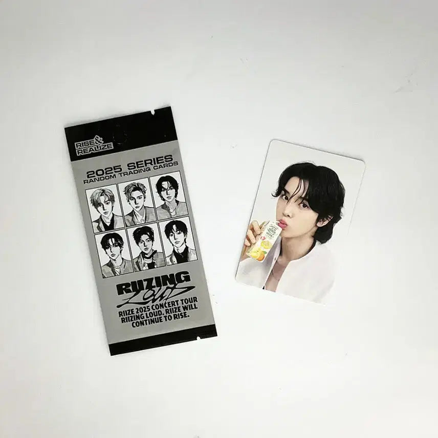 [BUNJANG] RIIZE Sungchan RIIZING LOUD Photocard 3 RIIZE Ver. / 라이즈 성찬 라이징 라우드 포토카드 3 라이즈 버전 RIIZE SUNGCHAN RIIZING LOUD PHOTOCARD 3 RIIZE ver.