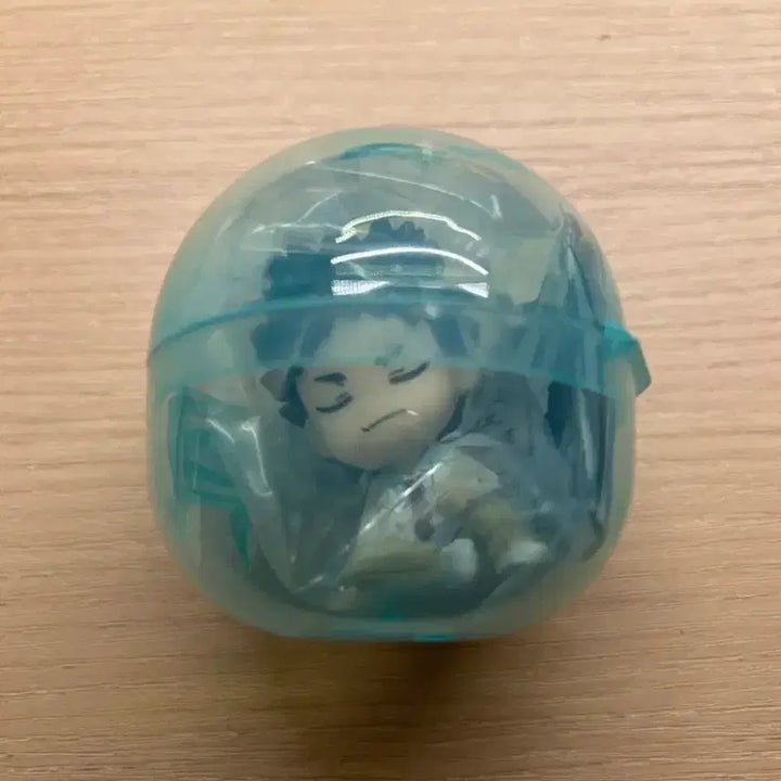 [BUNJANG] Haikyuu!! Iwaizumi Hajime Shoulder Tap Gacha (School Uniform Version) Sealed / 미개봉) 하이큐 이와이즈미 하지메 어깨쿵 가챠 판매