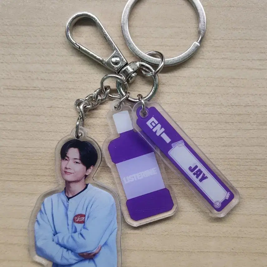 [BUNJANG] ENHYPEN Jay Listerine Acrylic Keyring / 엔하이픈 제이 리스테린 아크릴 키링