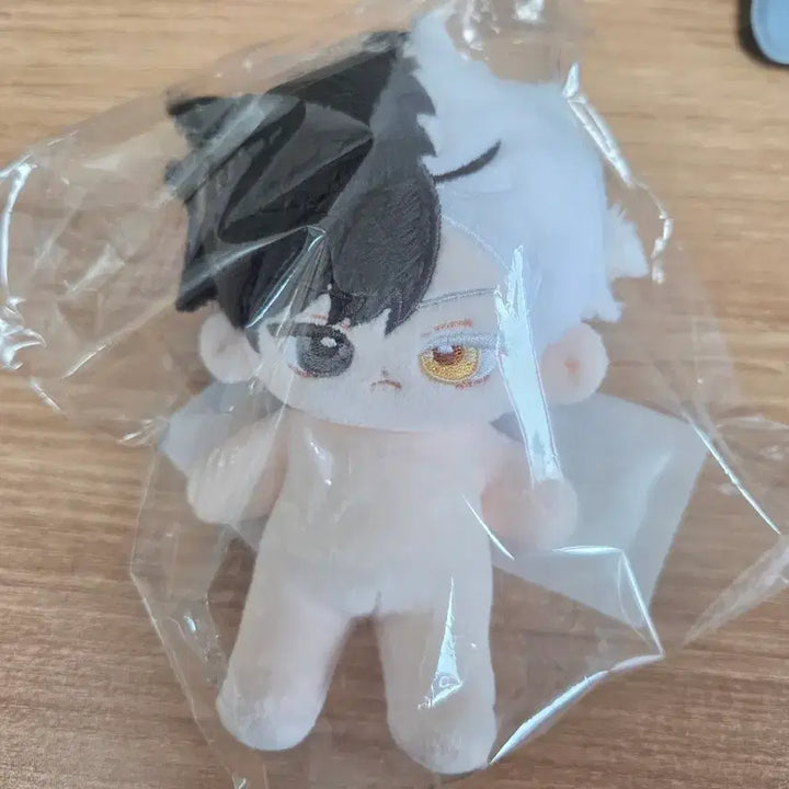 [BUNJANG] IZ*ONE Sakura 10cm Plush Doll / 윈브레 뽀송쿠라 사쿠라 솜인형 10cm